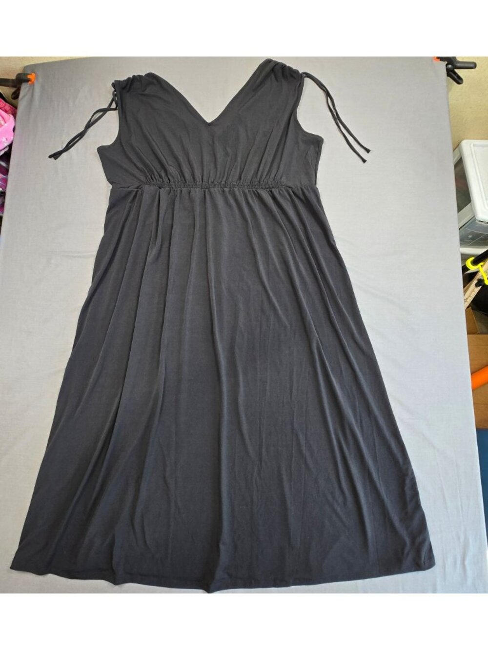 Iman Black Sleeveless Maxi Dress With V-Neck 2XP